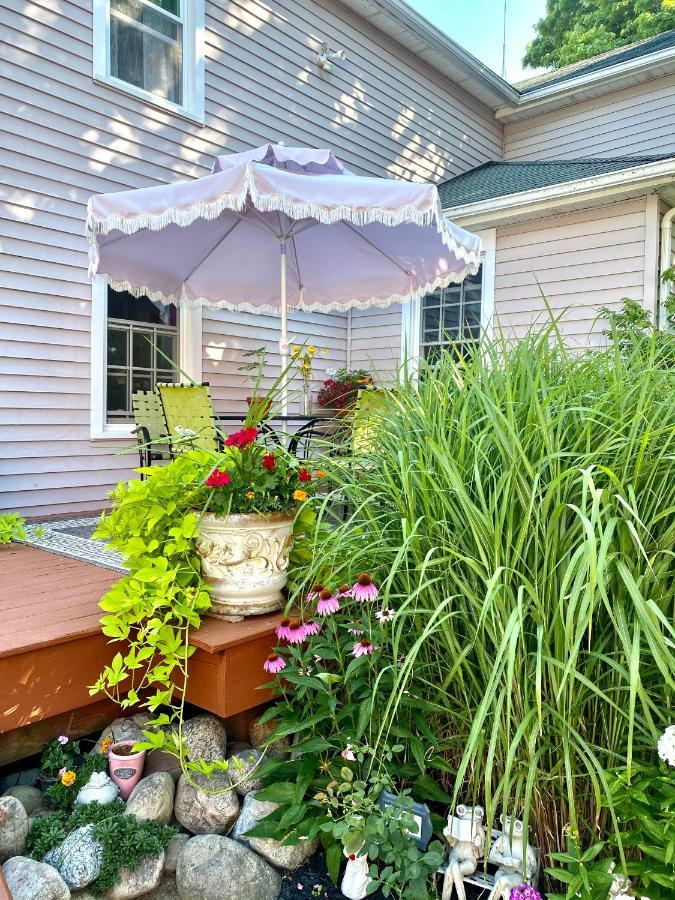The Bella Ella Bed And Breakfast Canandaigua Eksteriør billede
