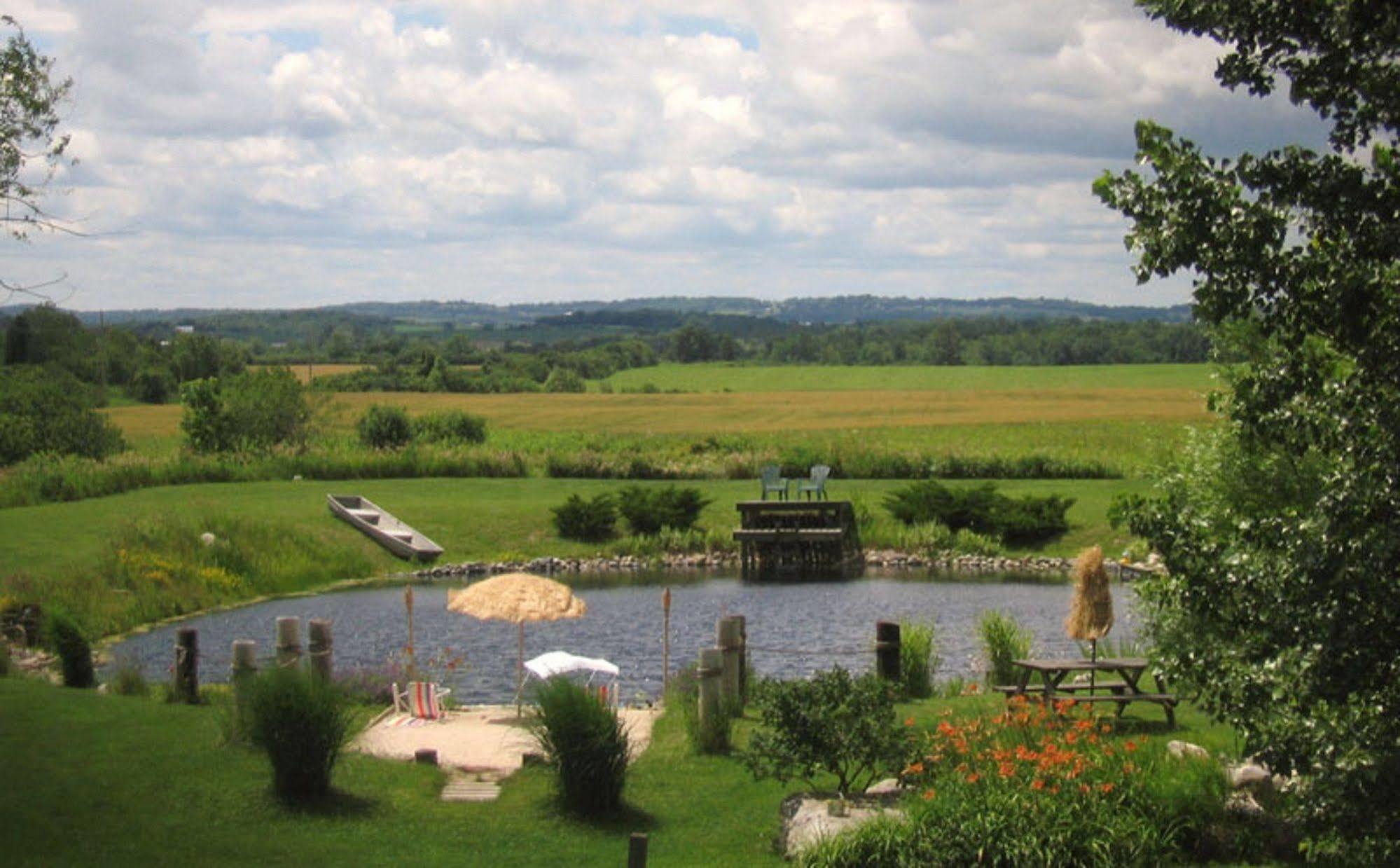 The Bella Ella Bed And Breakfast Canandaigua Eksteriør billede